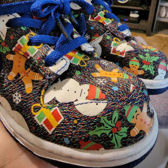 Ugly sweater Nikes - Picture 4 of 5